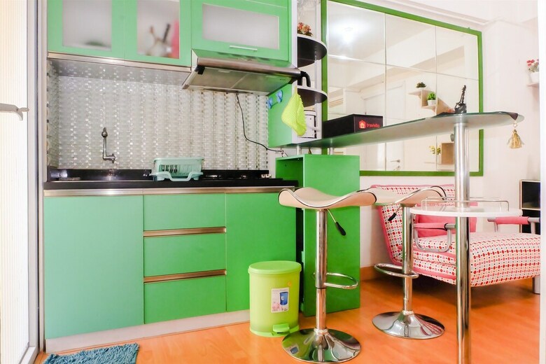 Great Location Green Pramuka Apartment