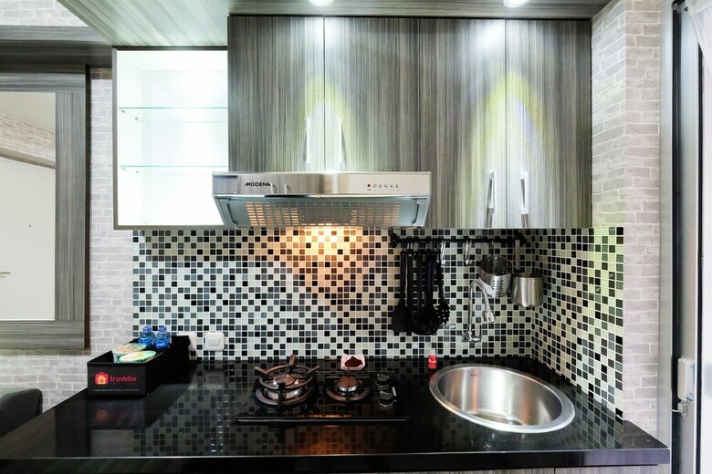 Modern Room Bassura City Apartment