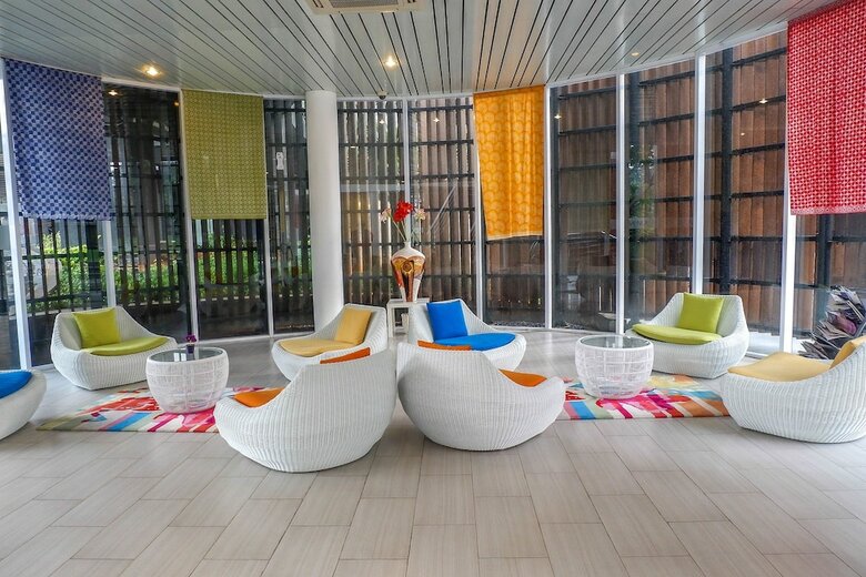 Affordable At L'avenue Apartment