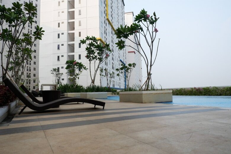 Affordable Bassura City Apartment