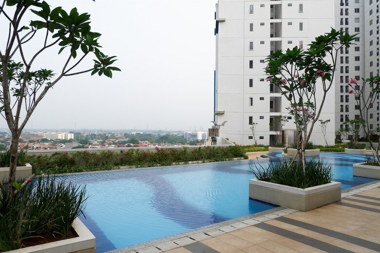 Affordable Bassura City Apartment