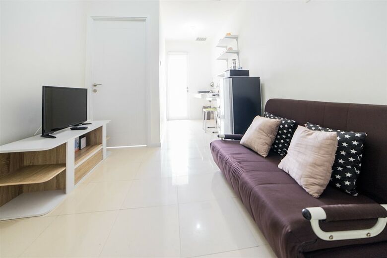 Minimalist Apartment With Sofa Bed At Parahyangan Residence