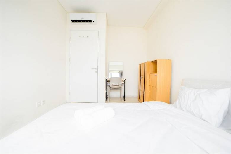 Minimalist Apartment With Sofa Bed At Parahyangan Residence