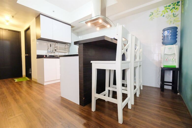 The Wave Apartment Near Epicentrum Kuningan