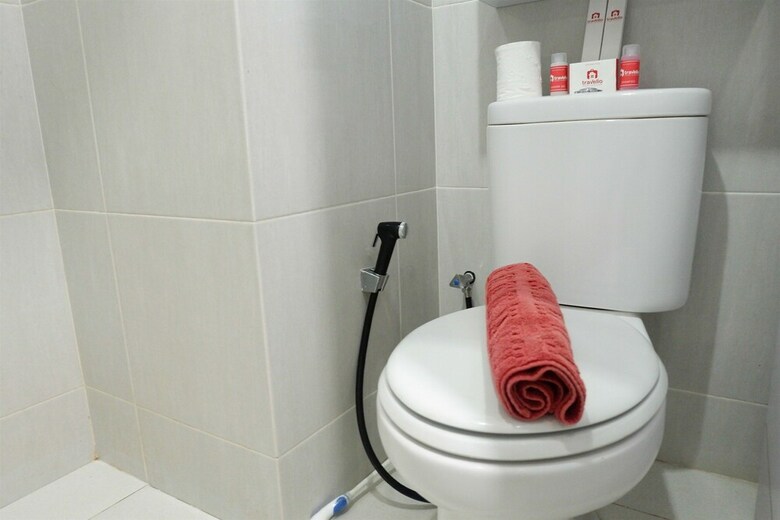 Great Location Studio Belmont Apartment Near Puri Mall
