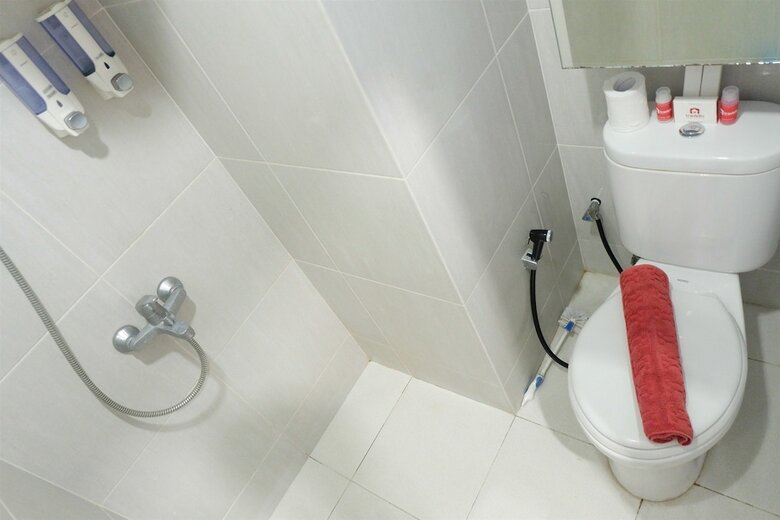 Great Location Studio Belmont Apartment Near Puri Mall