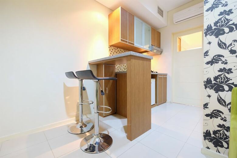 Pool View Cosmo Terrace Apartment At Thamrin City