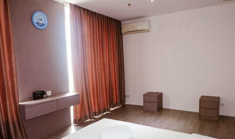 Spacious Apartment @ Mangga Dua Residence Near Itc Mall
