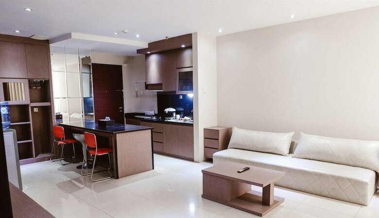 Spacious Apartment @ Mangga Dua Residence Near Itc Mall