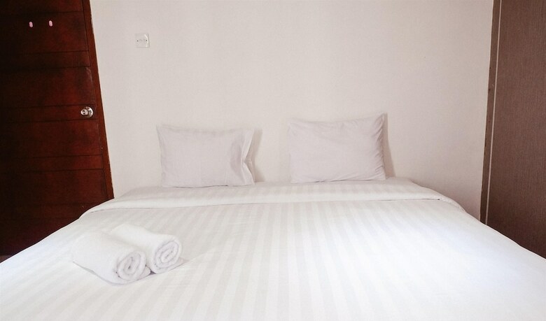 Spacious Apartment @ Mangga Dua Residence Near Itc Mall