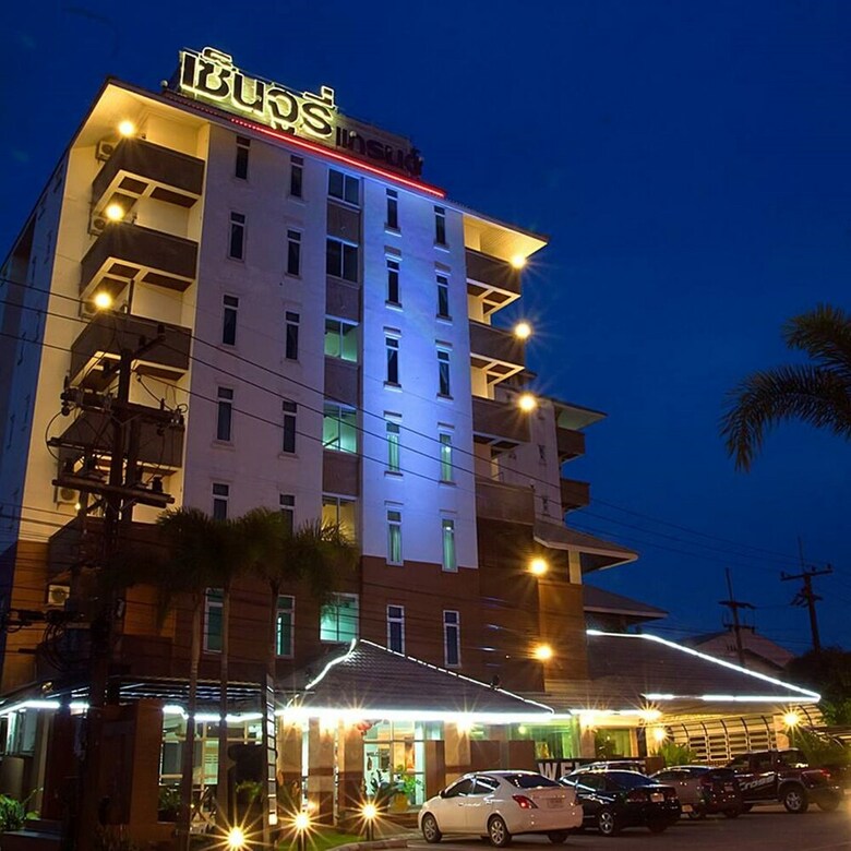 Century Grand Hotel
