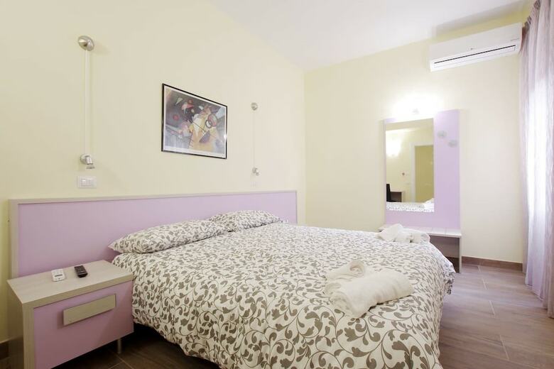 Homesuitehome