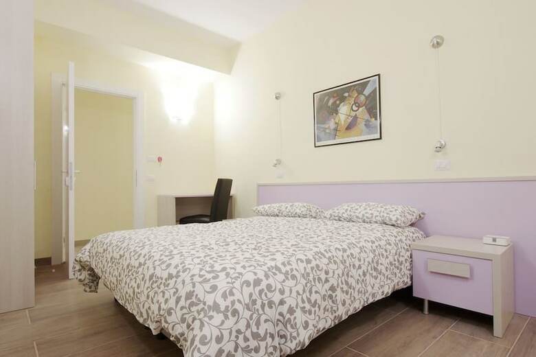 Homesuitehome