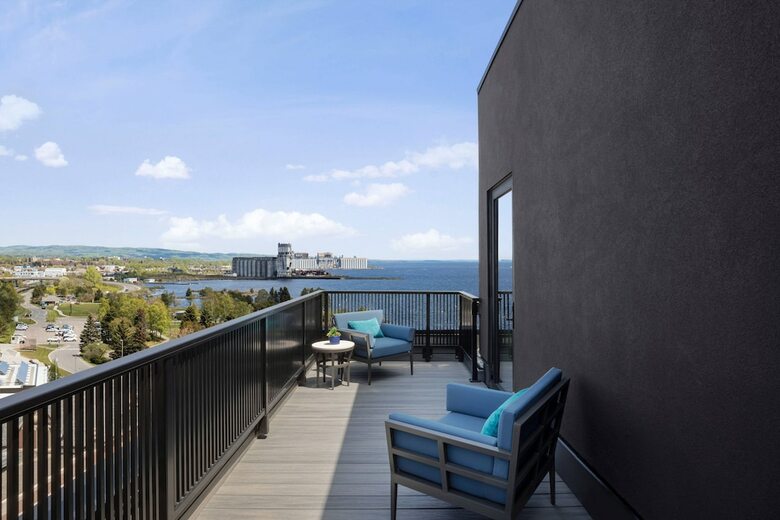 Delta Hotels By Marriott Thunder Bay
