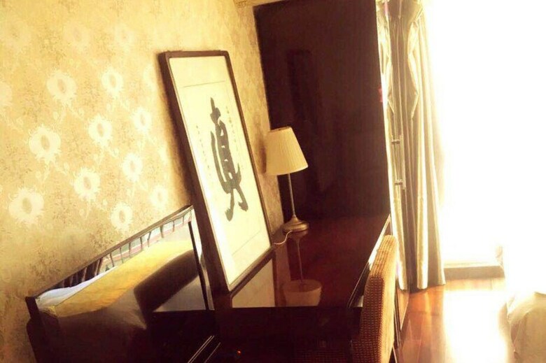 He Yue Hotel
