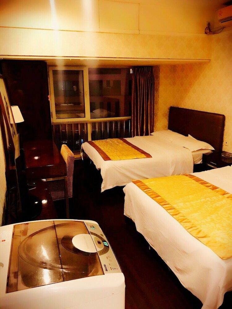 He Yue Hotel