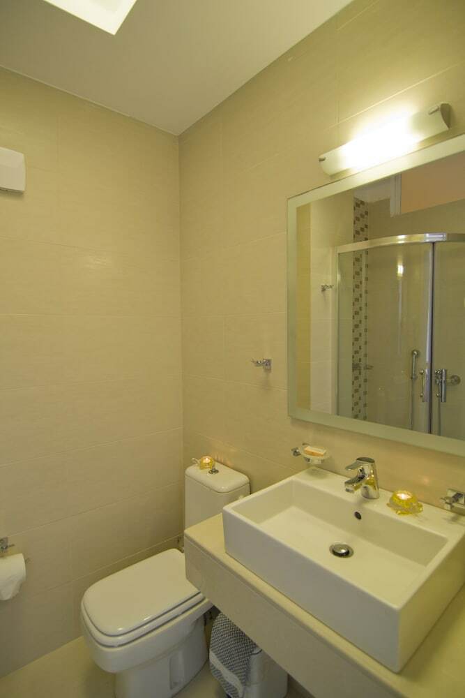 Frida Apartments