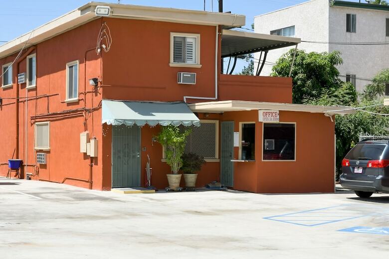 Merle Motel