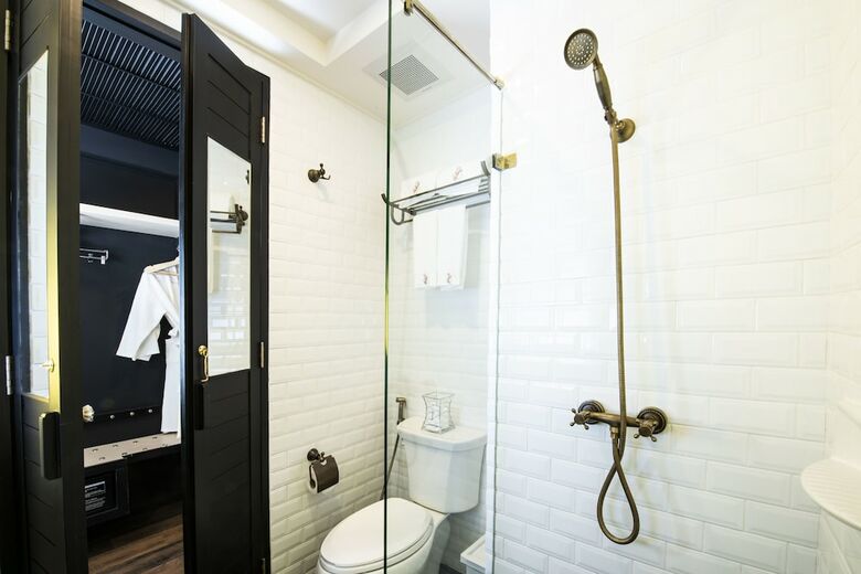 Dhevi Bangkok Hotel
