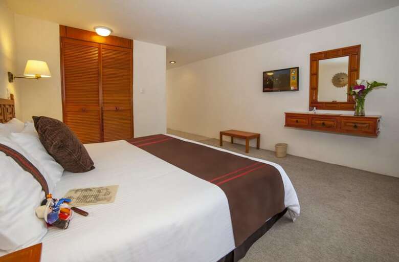 Hotel Misi�n La Muralla