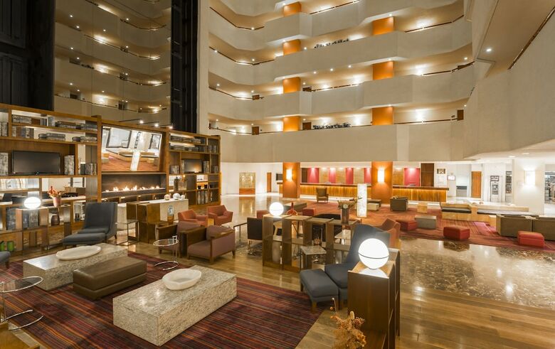 Hotel Camino Real Aeropuerto
