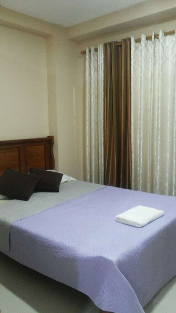 Aparthotel Guesthouse Behind The Airport