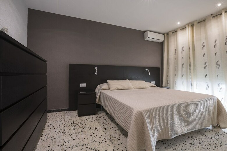 Apartamentos Montserrat