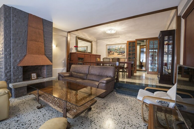 Apartamentos Montserrat