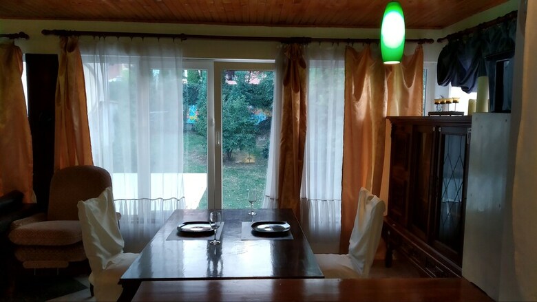 Snug Apartment At Foot Of Mountain