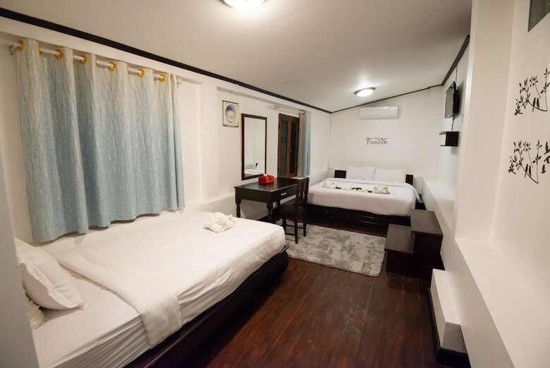 Hotel Jasmine Ville Guesthouse
