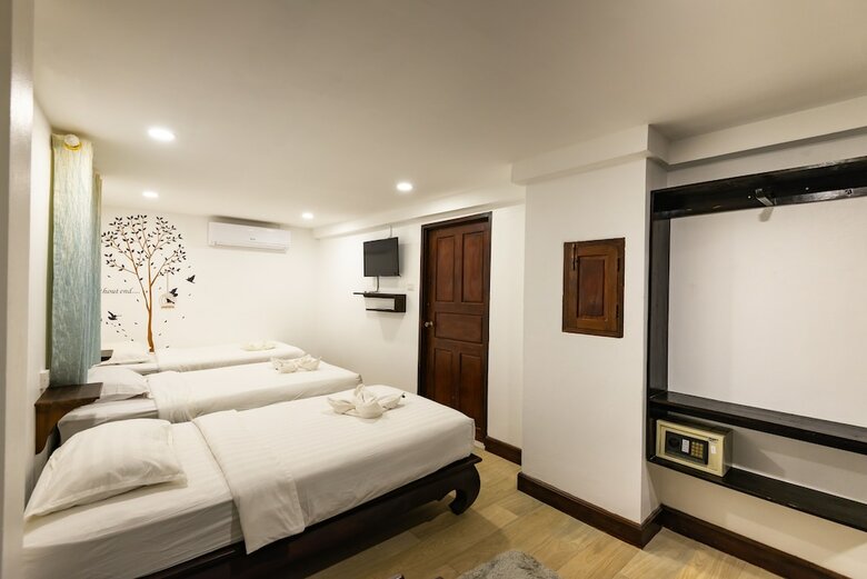 Hotel Jasmine Ville Guesthouse