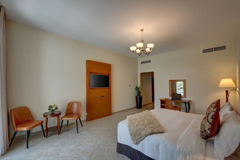 J5 Holiday Homes 3br Apartment