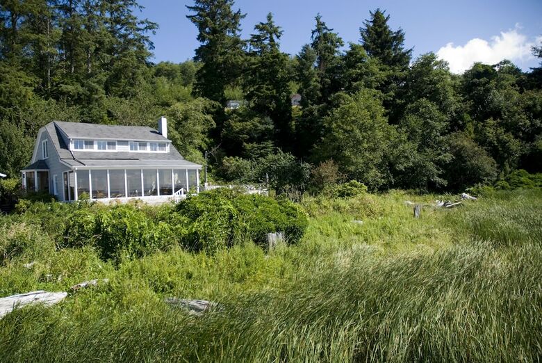 Hotel China Beach Retreat