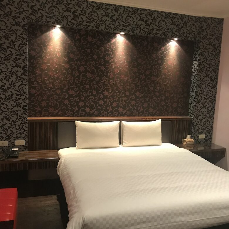 Baseball Exquisite Hotel