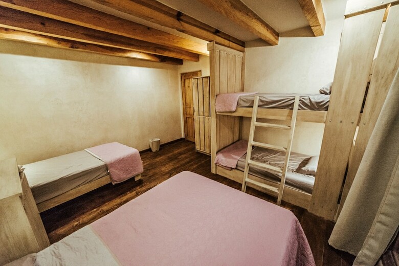 Hostal Kotantik Bed And Breakfast - Adults Only