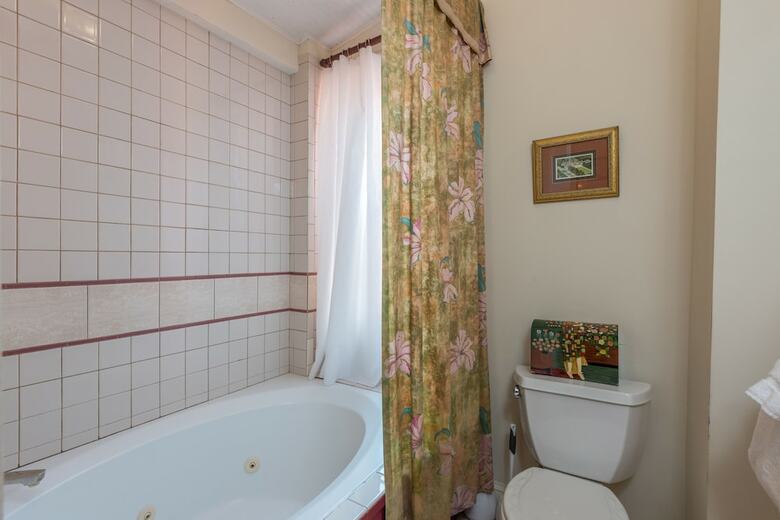 Hill House Bed And Breakfast