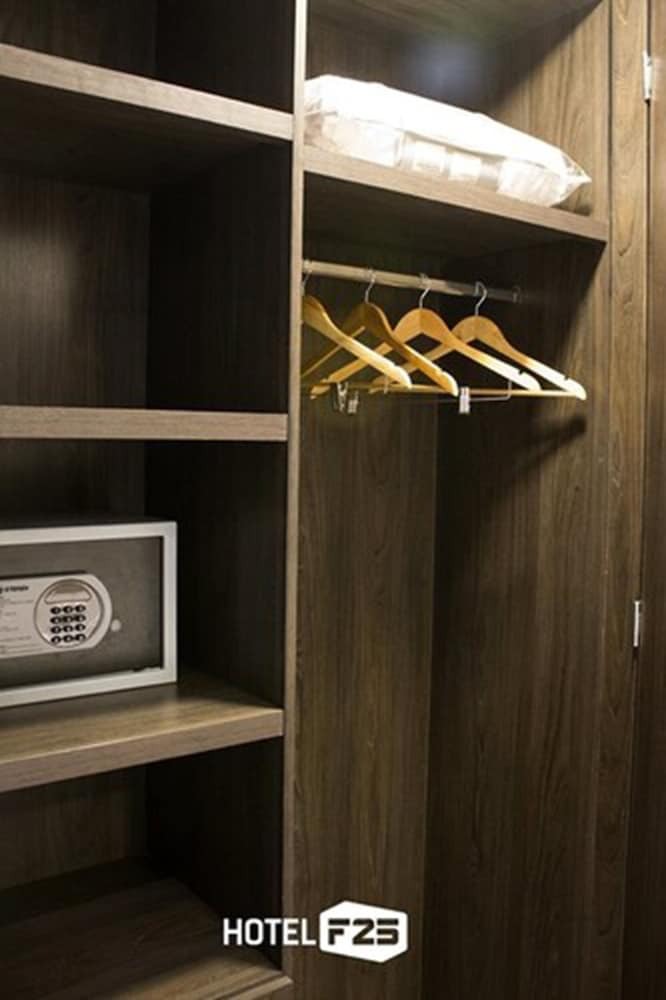 Hotel F25