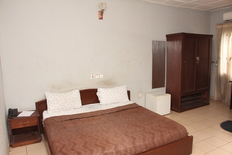 Gayyata Hotel