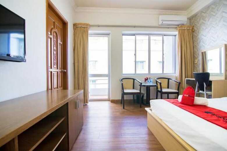 Hotel Reddoorz Near Hiecc Tan Binh