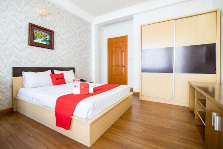 Hotel Reddoorz Near Hiecc Tan Binh