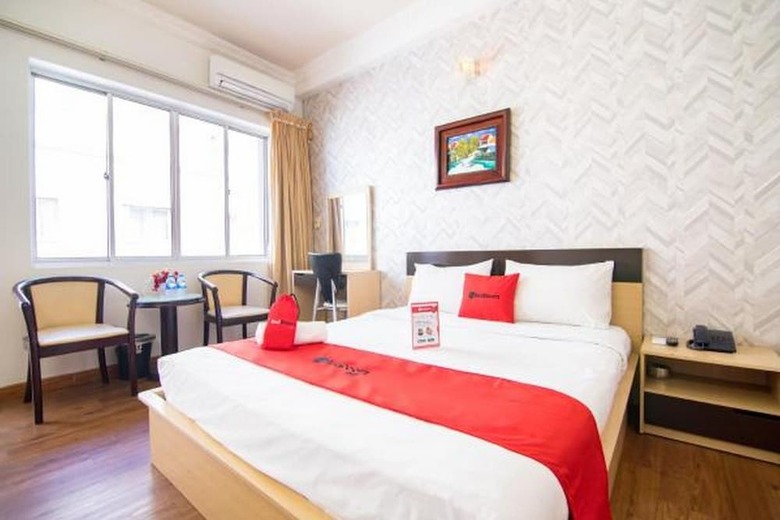 Hotel Reddoorz Near Hiecc Tan Binh