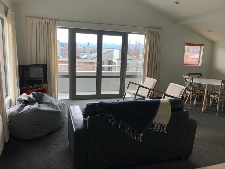 Apartamentos Sunrise Retreat With Lake View