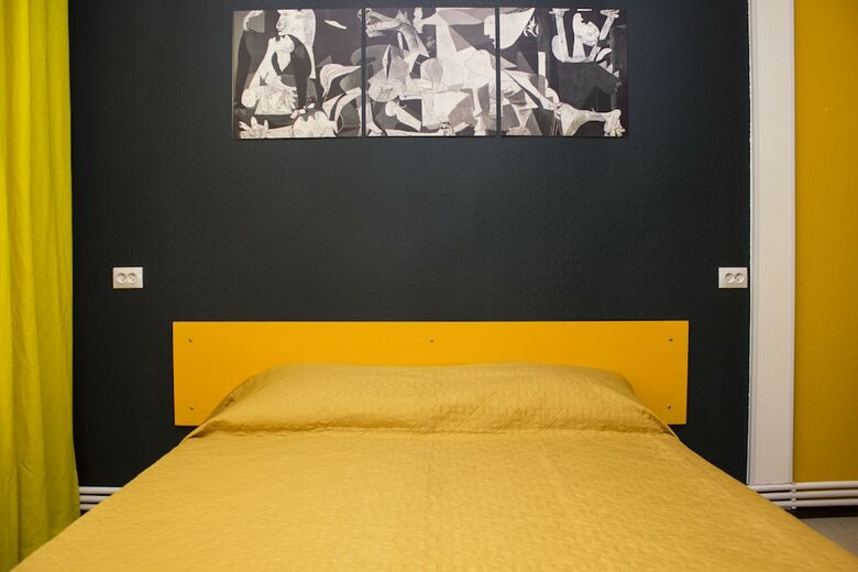 Hotel Esquire House