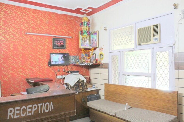 Hotel Rajdhani Inn