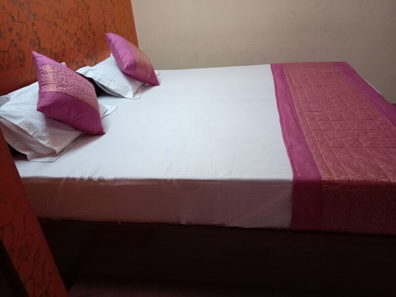 Hotel Rajdhani Inn