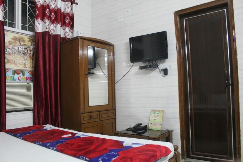 Hotel Rajdhani Inn