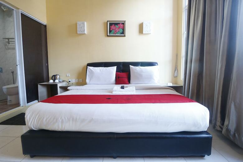Hotel Reddoorz Plus Near Dc Mall Batam