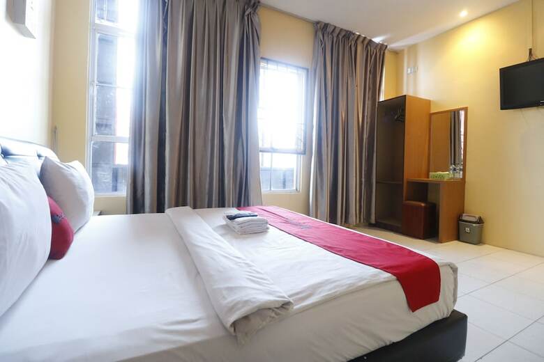 Hotel Reddoorz Plus Near Dc Mall Batam