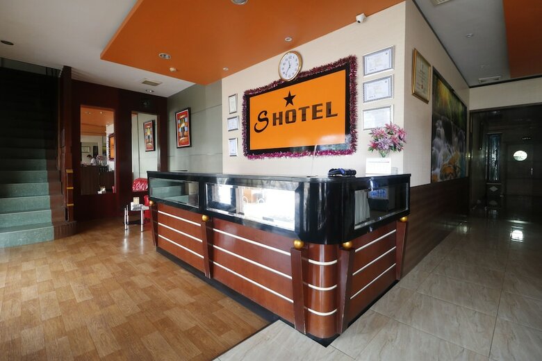 Hotel Reddoorz Plus Near Dc Mall Batam