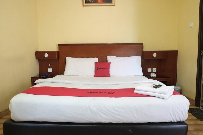 Hotel Reddoorz Plus Near Dc Mall Batam